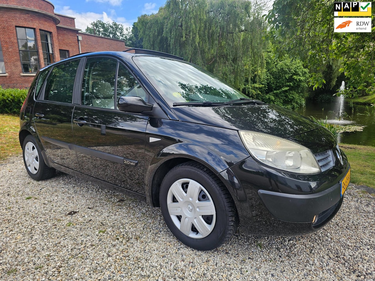 Renault Scénic - 2.0-16V Expression Luxe PANORAMA - AutoWereld.nl