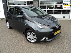 Toyota Aygo - 1.0 VVT-i x-pure camera lm velgen