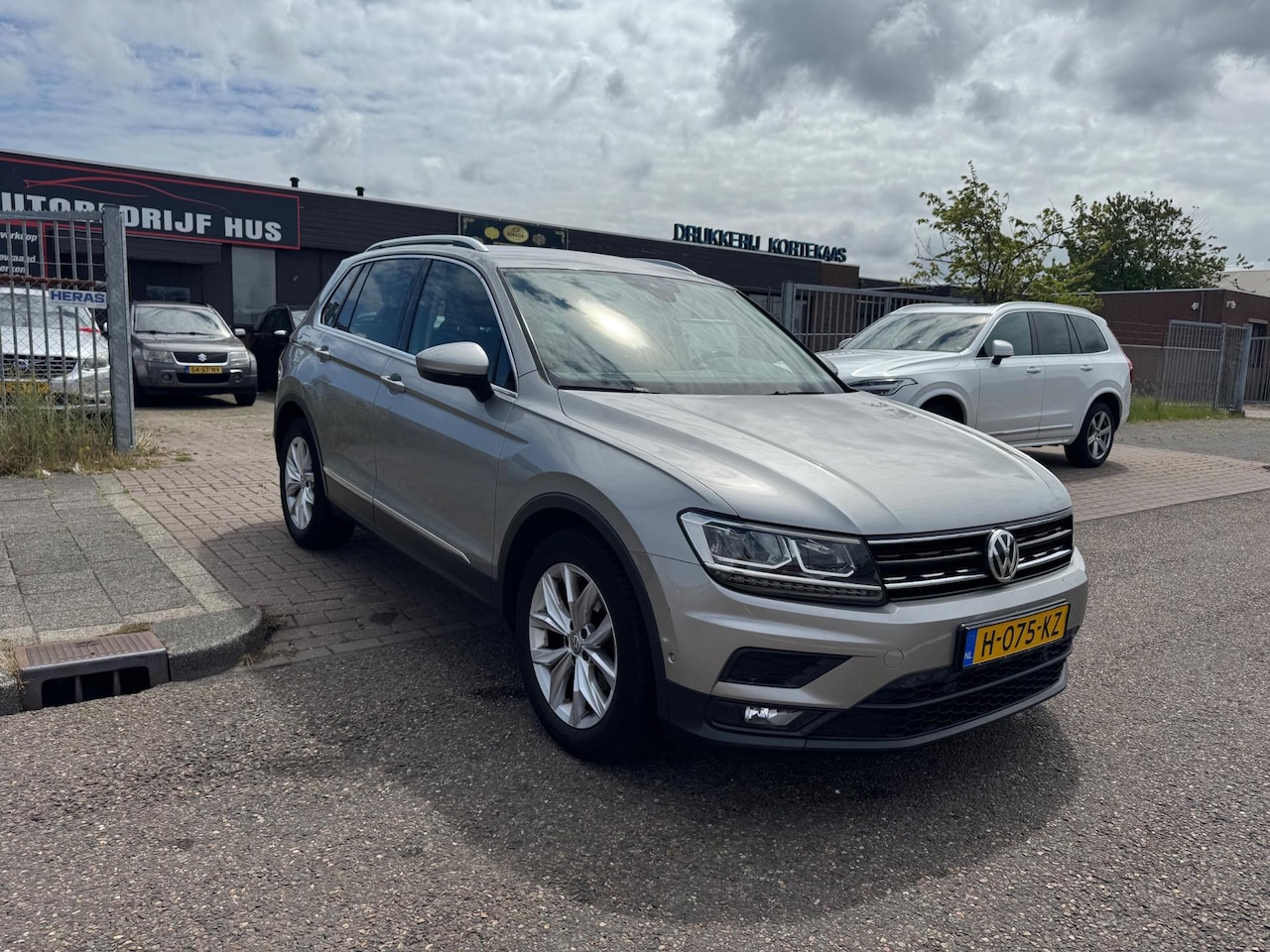 Volkswagen Tiguan - 2.0 TDI NAVI/LED/CLIMA - AutoWereld.nl