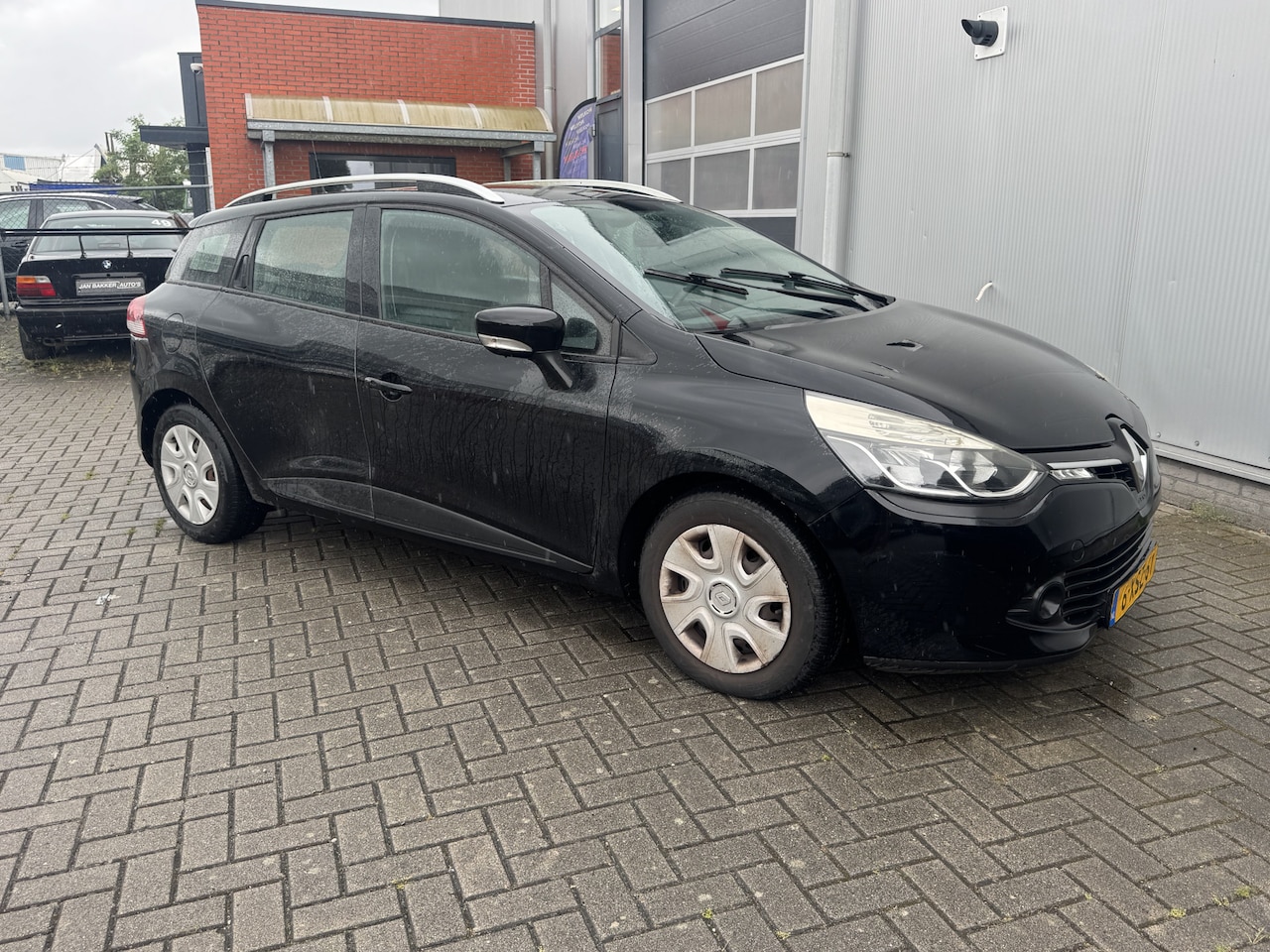 Renault Clio Estate - 1.5 dCi ECO Expression * Export prijs * Motor + versn.bak goed * - AutoWereld.nl