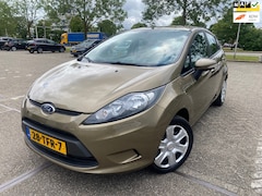 Ford Fiesta - 1.25 Ghia / APK / NAP / AIRCO / 5DRS / BOEKJES / MOTOR 100% / RIJD SCHAKELT GOED
