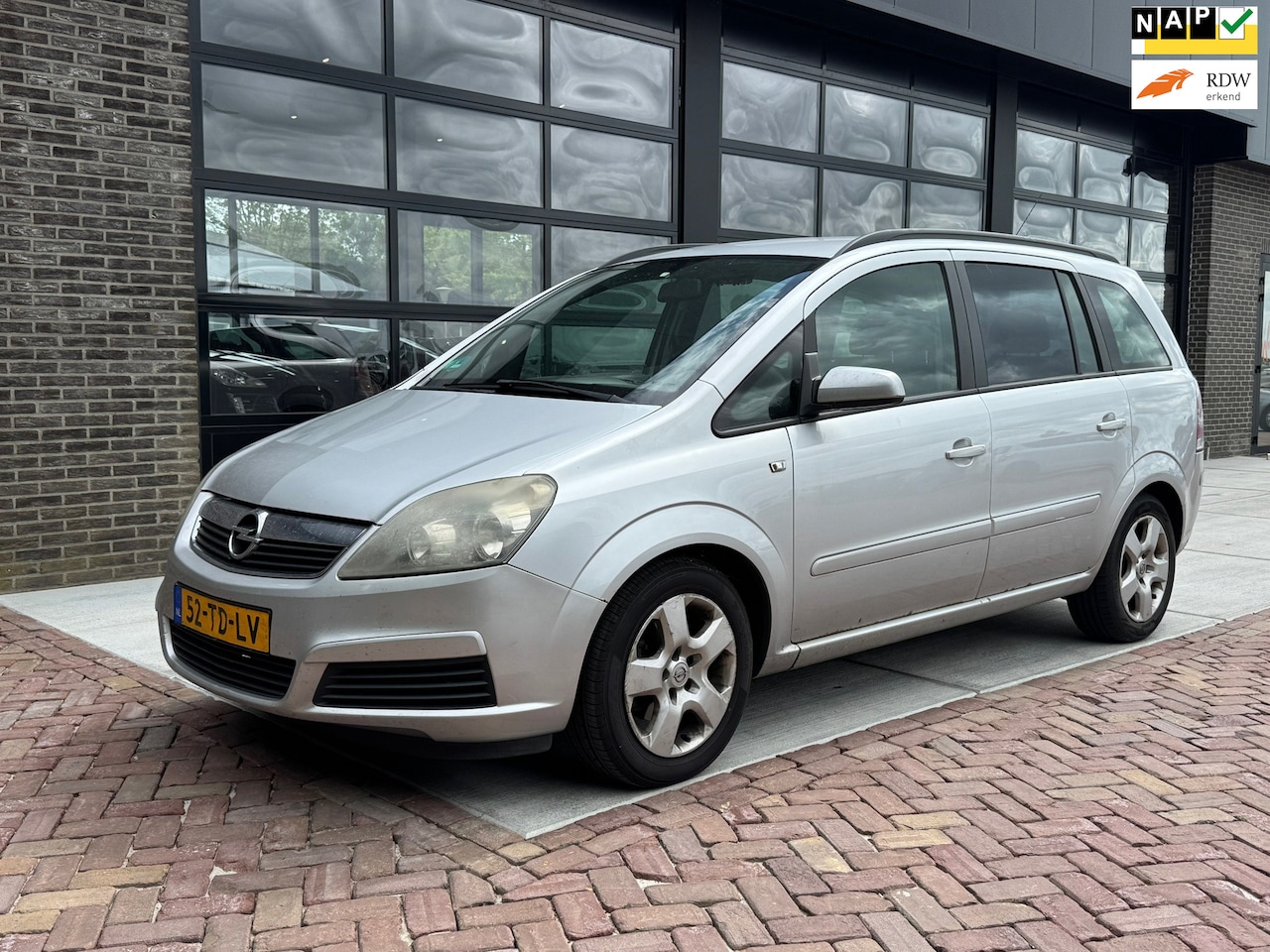 Opel Zafira - 1.8 Enjoy | 7 persoons | Clima | Cruise | - AutoWereld.nl