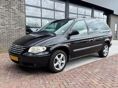 Chrysler Voyager - 2.4i SE | 7 persoons | Clima | Cruise |