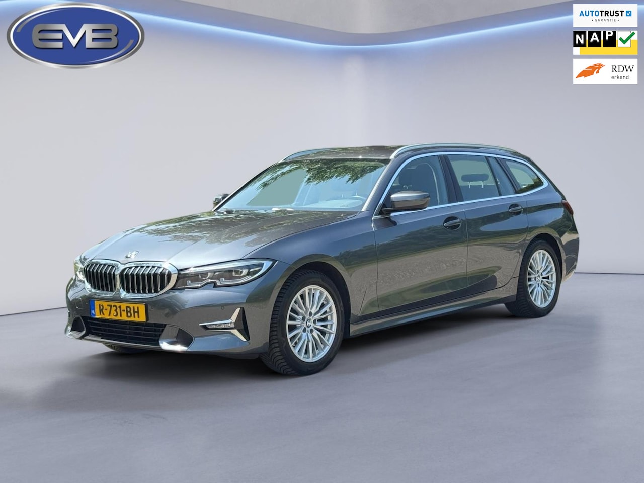 BMW 3-serie Touring - 318i Business Edition 318i Business Edition, lederen sportinterieur,sfeerverlichting, 1e eigenaar,NL auto met na - AutoWereld.nl