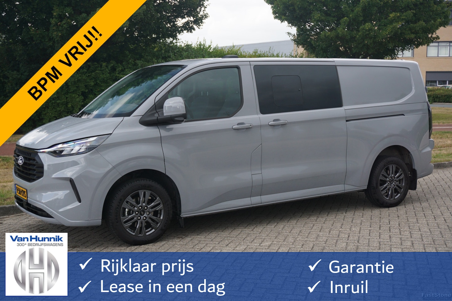 Ford Transit Custom - 320L 170PK DC Limited AUT MY2024 Navi, ACC, Trekhaak, 360° Cam, 17" LM, 2x Schuifdeur!! NR - AutoWereld.nl