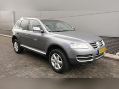 Volkswagen Touareg - 2.5 TDI 174 PK Exclusive Edition AUT, NAVI, LEER, TREKHAAK