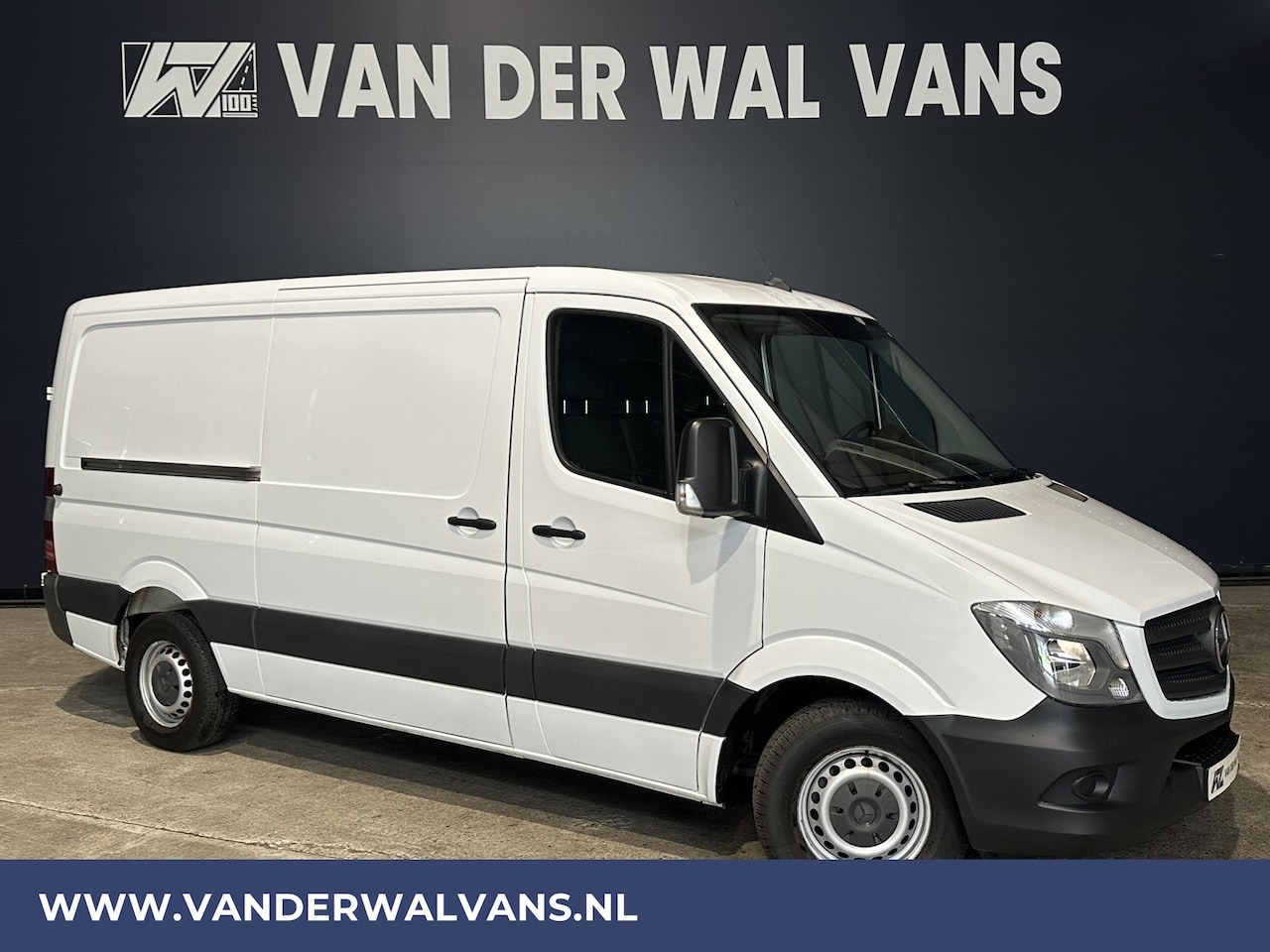 Mercedes-Benz Sprinter - 316 CDI 164pk 3500kg Trekhaak L2H1 Euro6 Airco | 2x zijdeur | Camera | Bijrijdersbank - AutoWereld.nl