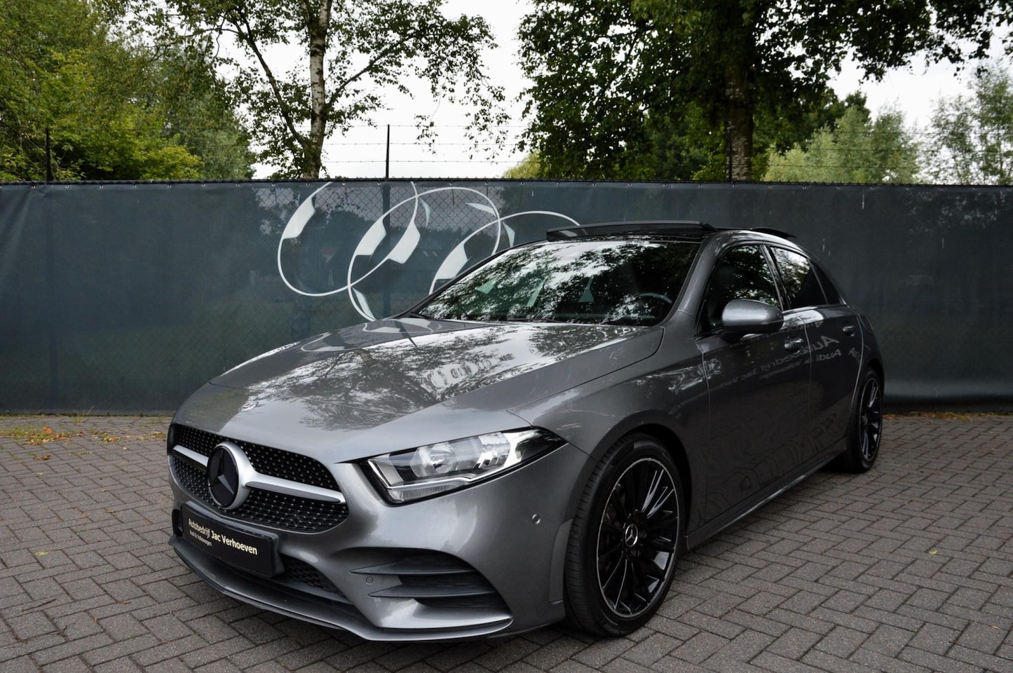 Mercedes-Benz A-klasse - 200 |AMG Pakket|Night|Panoramadak|Sfeer verl.|Automaat| - AutoWereld.nl