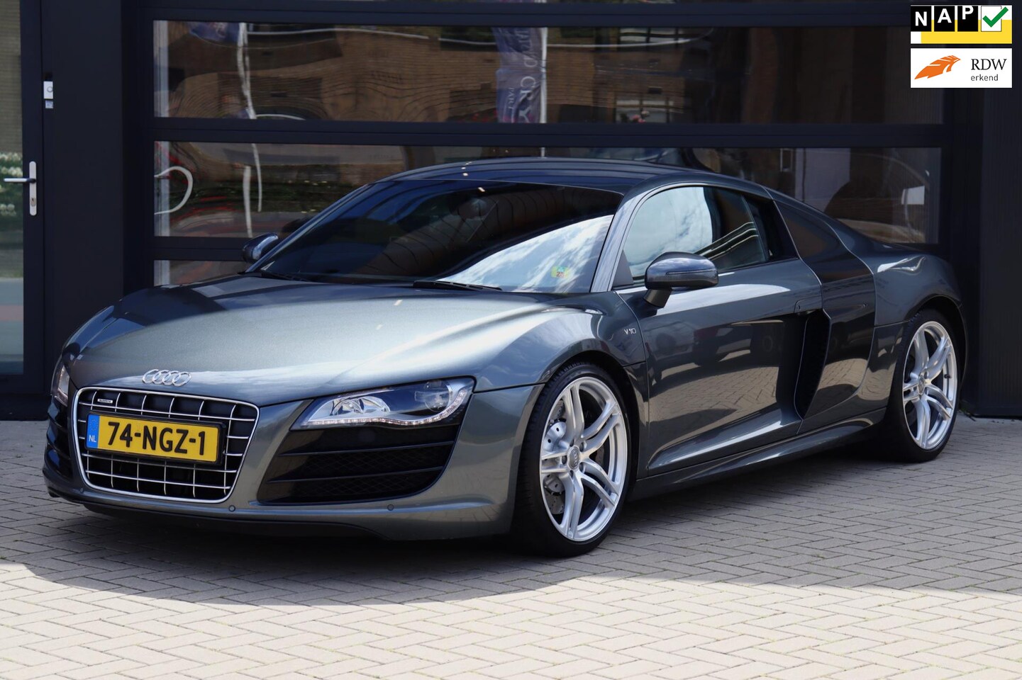 Audi R8 - 5.2 V10 FSI | Carbon | B&O | Camera | Navi | Cruise | Automaat | Stoelverwarming | Bluetoo - AutoWereld.nl