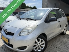 Toyota Yaris - 1.0 VVTi Cool / 5DRS / Airco / Sport.Velgen