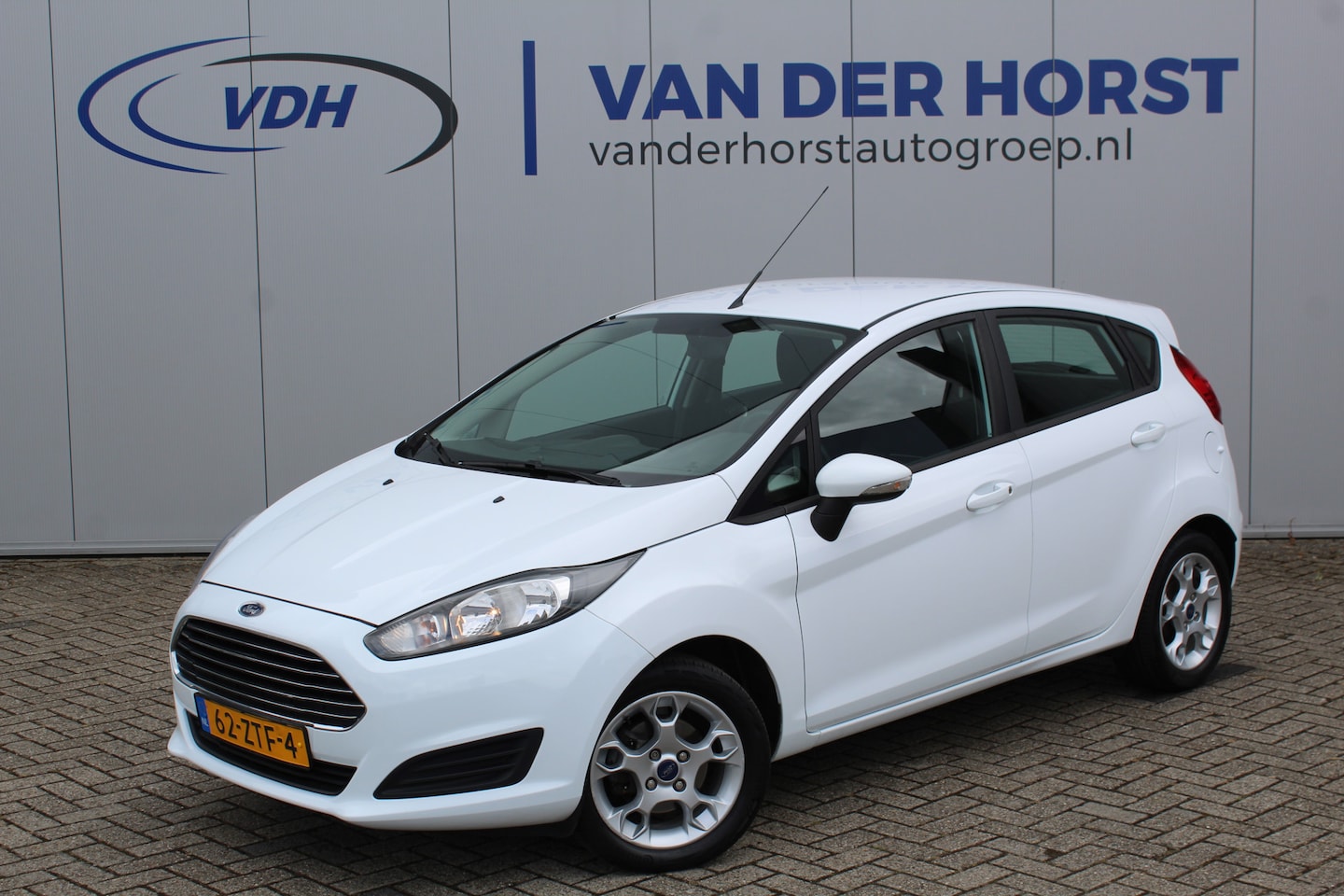 Ford Fiesta - 1.0-65pk Champion Airco, Lm Wielen, 5 deurs, Aux, Stuurwielbediening - AutoWereld.nl