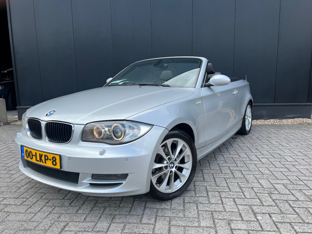 BMW 1-serie Cabrio - 118i Aut/leer/Navi/NweKetting/Etc/ZrMooi!! - AutoWereld.nl
