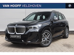 BMW iX1 - eDrive20 High Executive M Sport / Trekhaak / Sportstoelen / M Adaptief onderstel / Head-Up