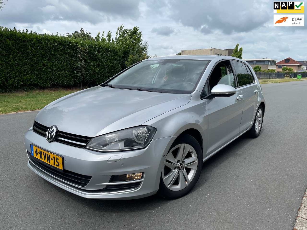 Volkswagen Golf - 1.4 TSI ACT Highline DSG/CLIMA/APK - AutoWereld.nl