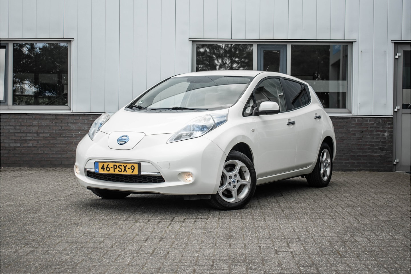 Nissan LEAF - Base 24 kWh - AutoWereld.nl