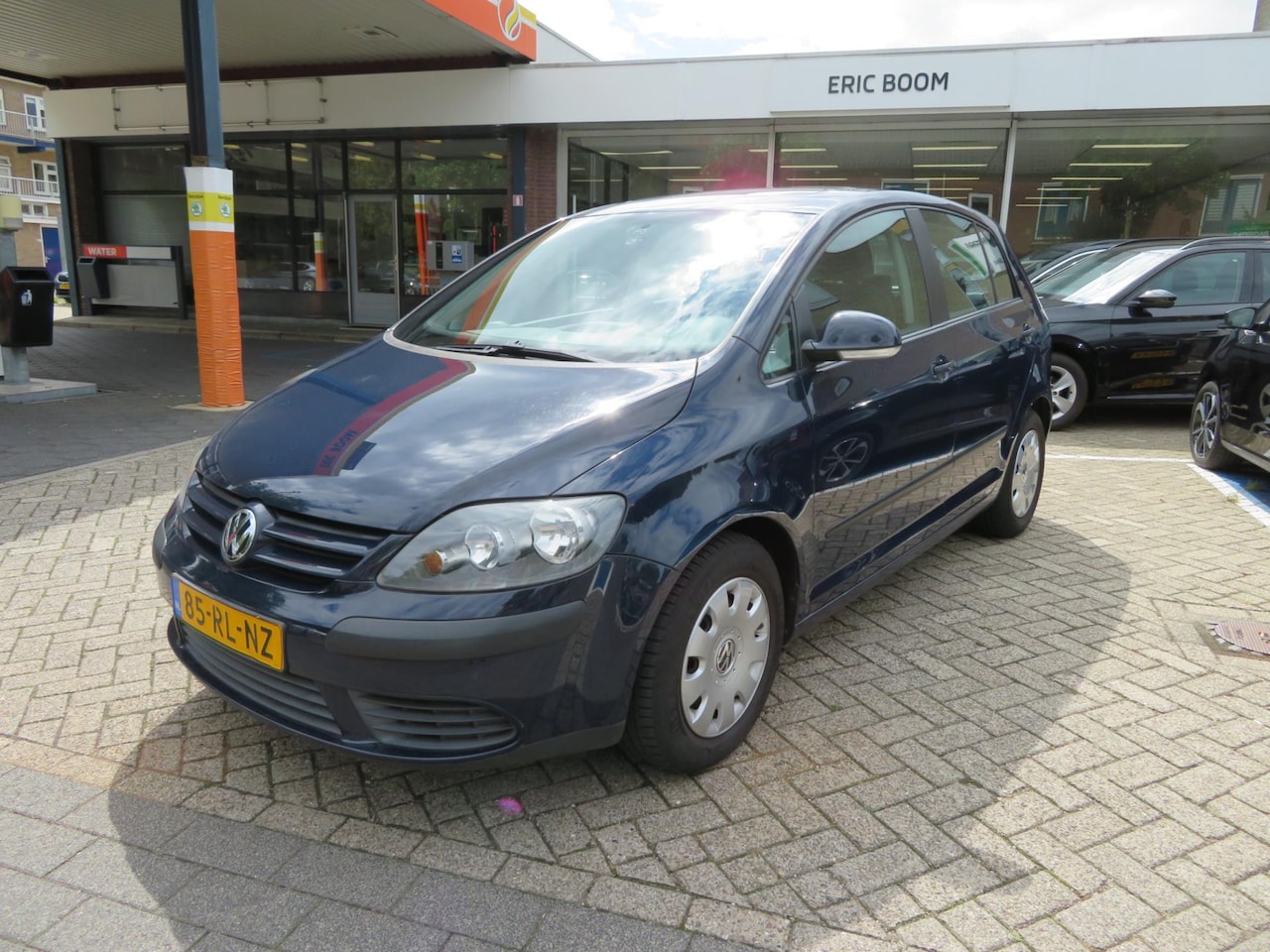 Volkswagen Golf Plus - 1.4 TURIJN 142dKM !NAP met SCHUIFDAK ! APK 6/26 ! - AutoWereld.nl