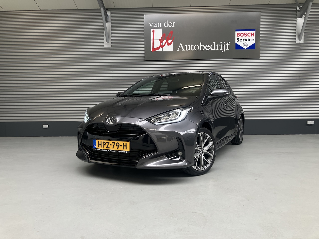 Toyota Yaris - 1.5 Hybrid 130 EXEC/HEAD-UP/JBL/PDC/DODEHOEK/17 INCH/NIEUW - AutoWereld.nl
