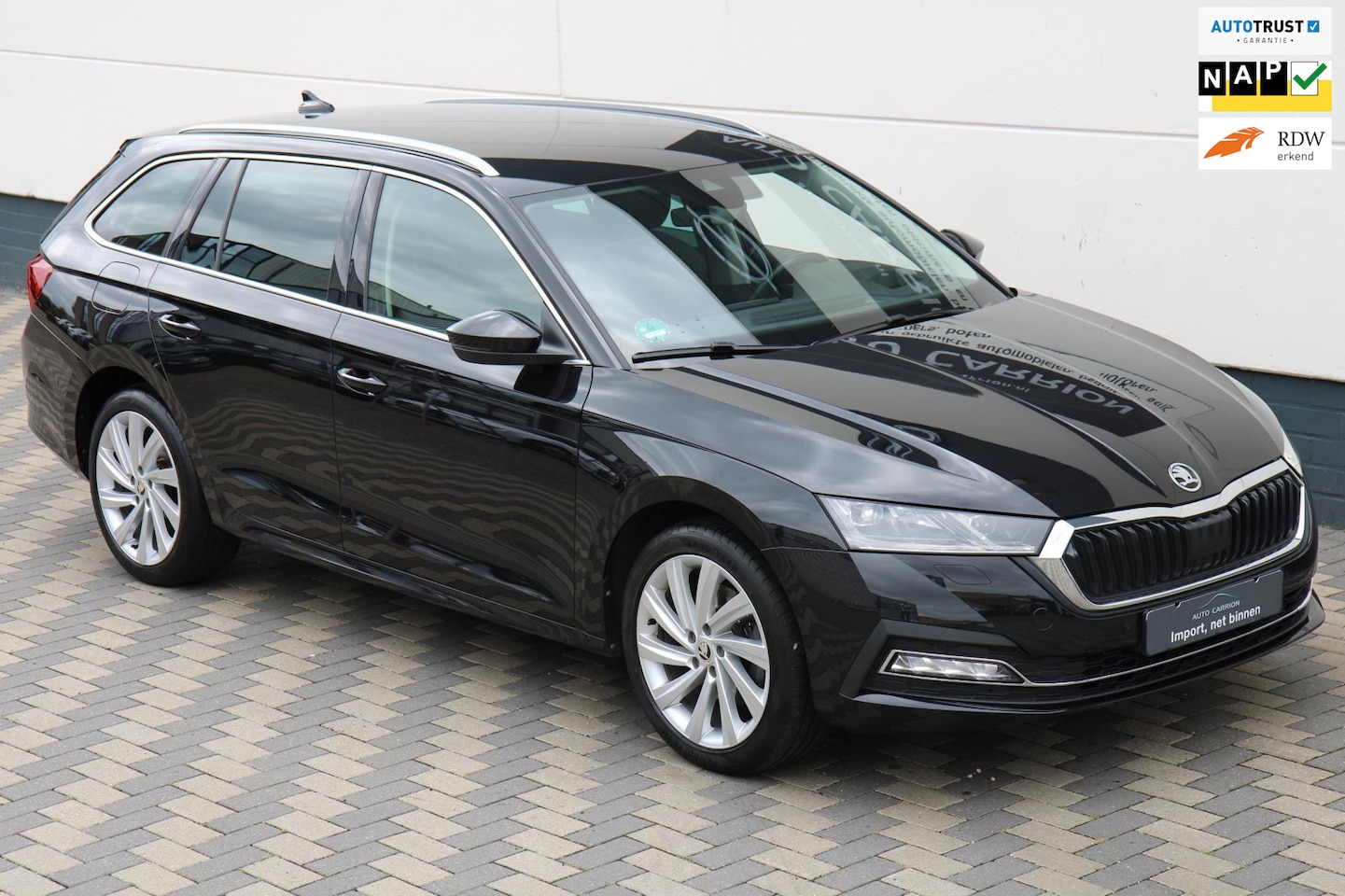 Skoda Octavia Combi - 1.4 TSI iV PHEV Carplay HUD LED Matrix !! - AutoWereld.nl
