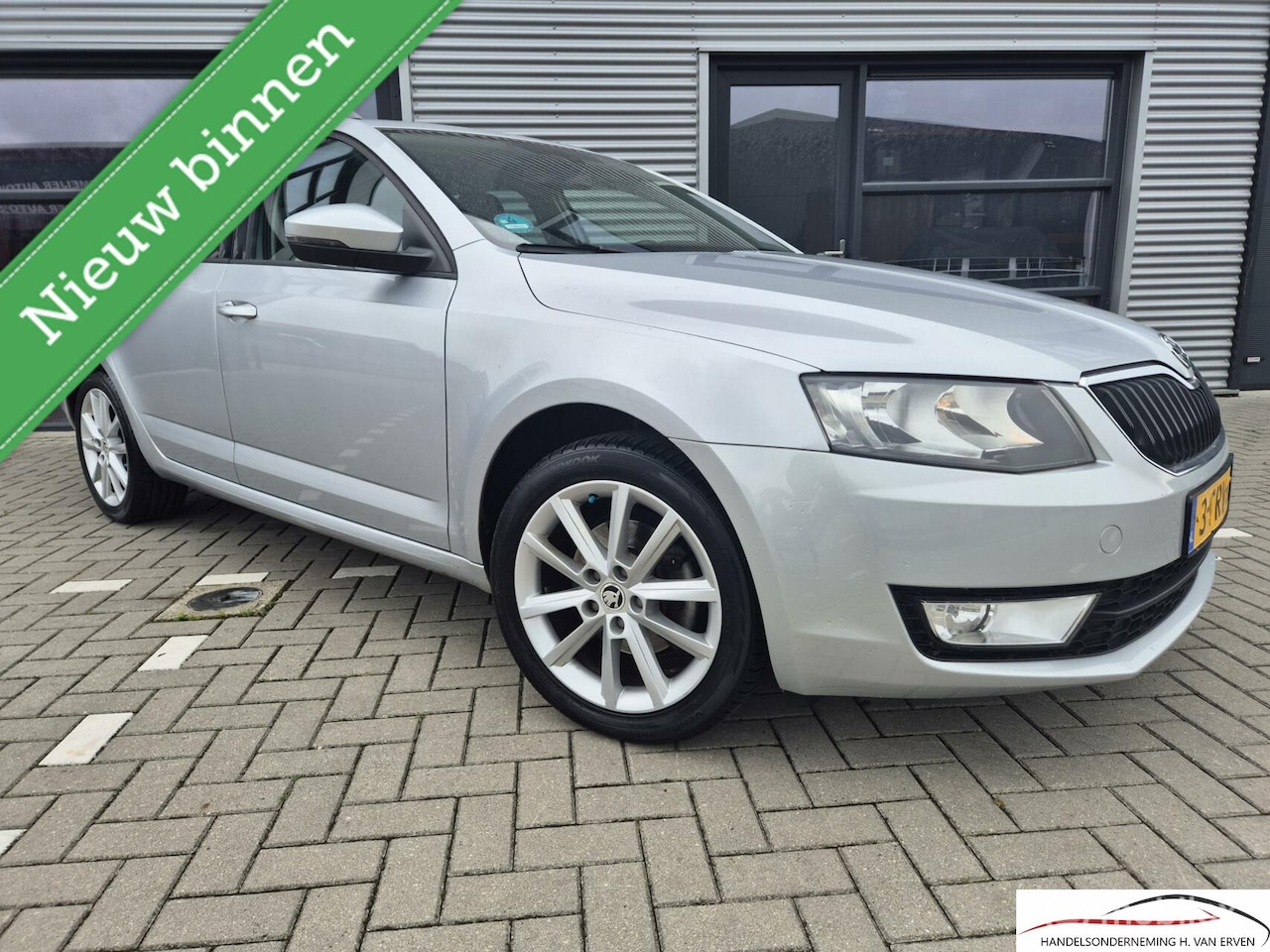 Skoda Octavia Combi - 1.4 AUTOMAAT 104000KM NAP! NAVI PDC 17" - AutoWereld.nl