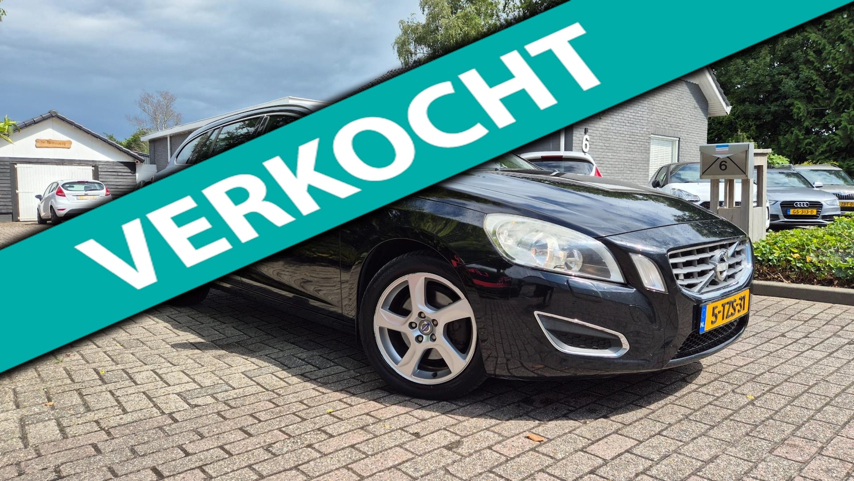 Volvo V60 - 2.0 D3 R-Design-CLIMA-NAVI-LEDER-BJ2012 - AutoWereld.nl