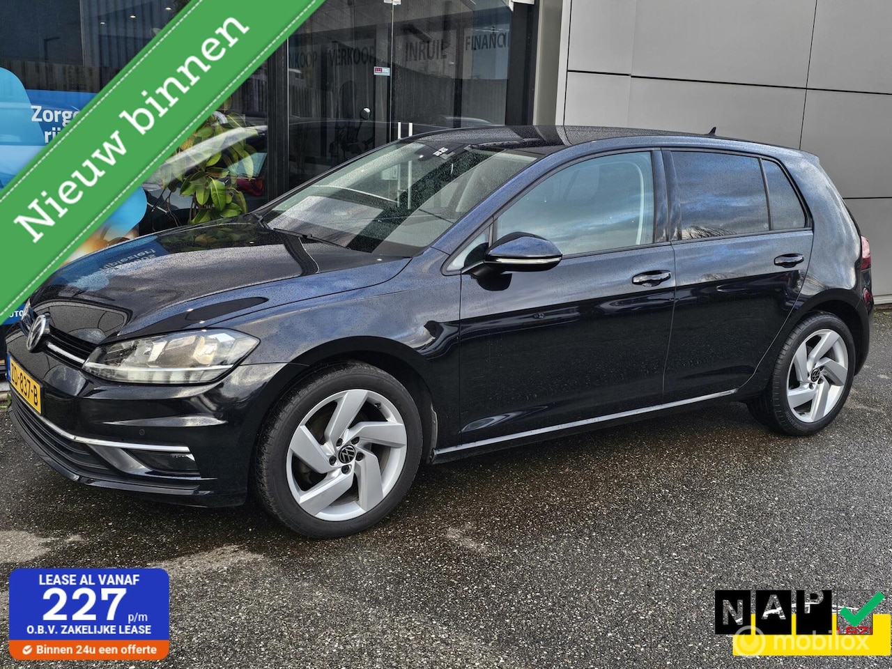 Volkswagen Golf - 1.0 TSI Highline Carplay/Stoelverwarming/PDC - AutoWereld.nl