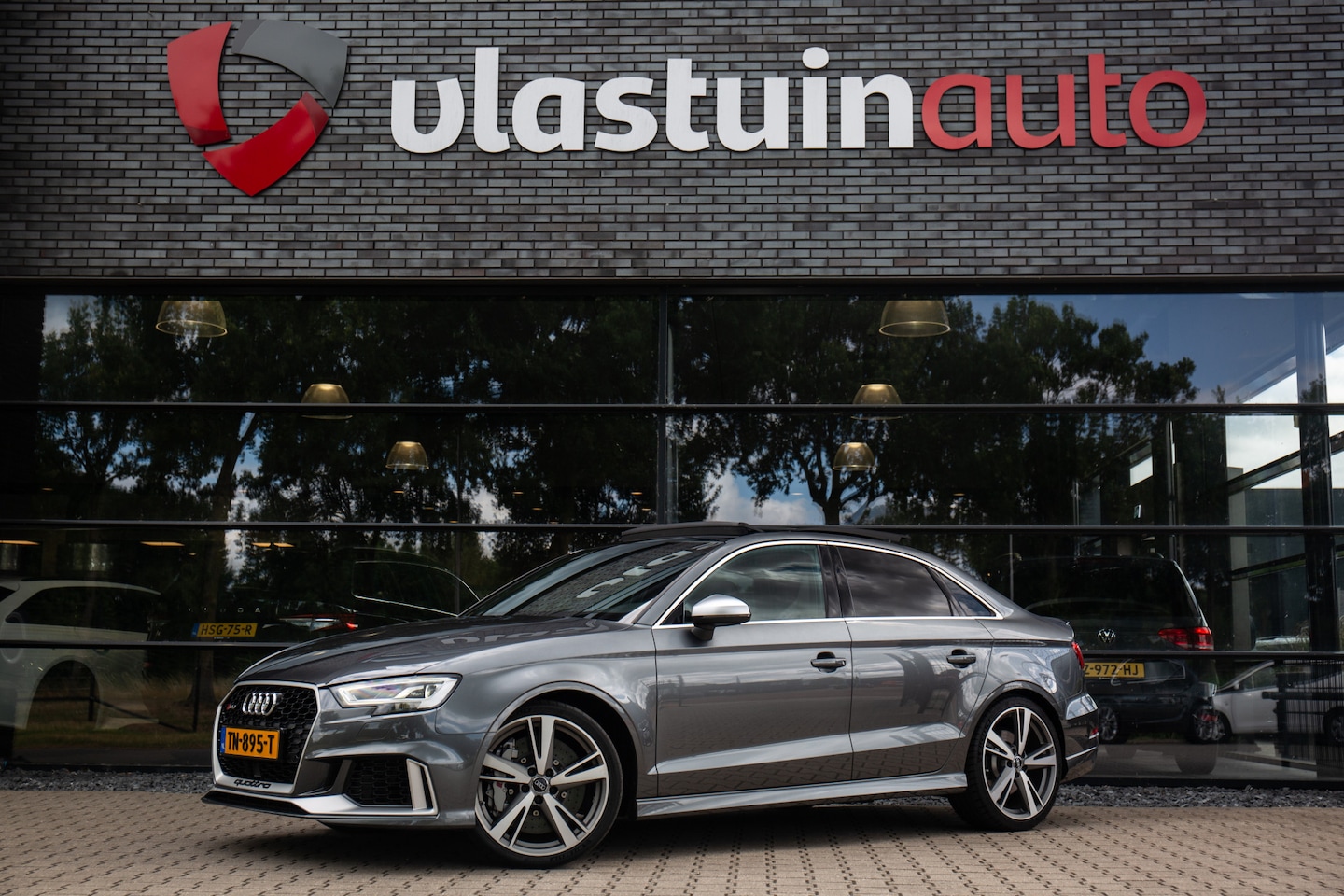 Audi RS3 - Limousine 2.5 TFSI RS 3 quattro , RS uitlaat, Keramische remmen, - AutoWereld.nl