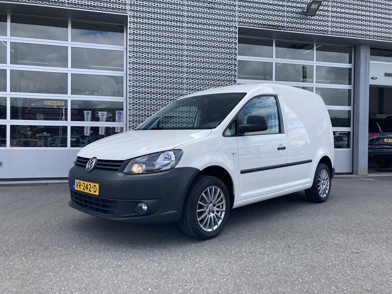 Volkswagen Caddy - 1.6 TDI | Bijzonder netjes en schoon | Meeneem handelsaanbieding - AutoWereld.nl