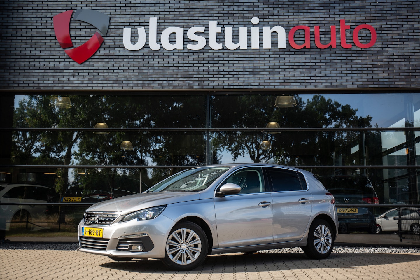 Peugeot 308 - 1.2 PureTech Allure 1.2 PureTech Allure , Trekhaak, Navigatie, Cruise control, - AutoWereld.nl