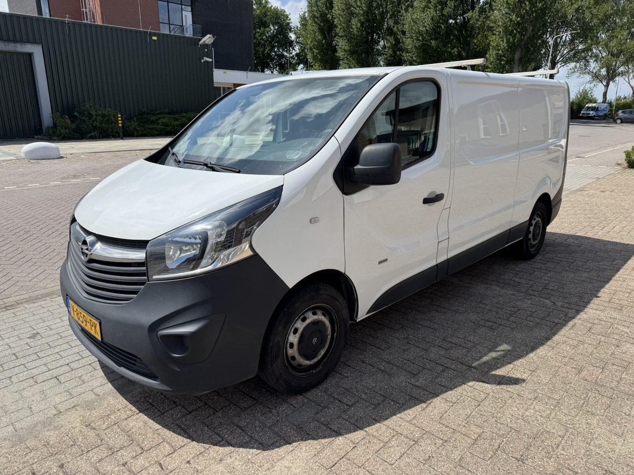 Opel Vivaro - 1.6 CDTI L2H1 Edition*Navi*Airco*EXPORT* - AutoWereld.nl