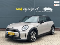 MINI Cooper - 1.5 Classic Automaat *leder *dealeronderh