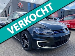 Volkswagen Golf - 1.4 TSI GTE Connected Series