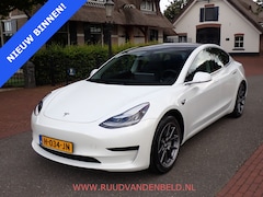 Tesla Model 3 - SR+ 60kWh AUTOPILOT / TREKHAAK / PANODAK / PREMIUM