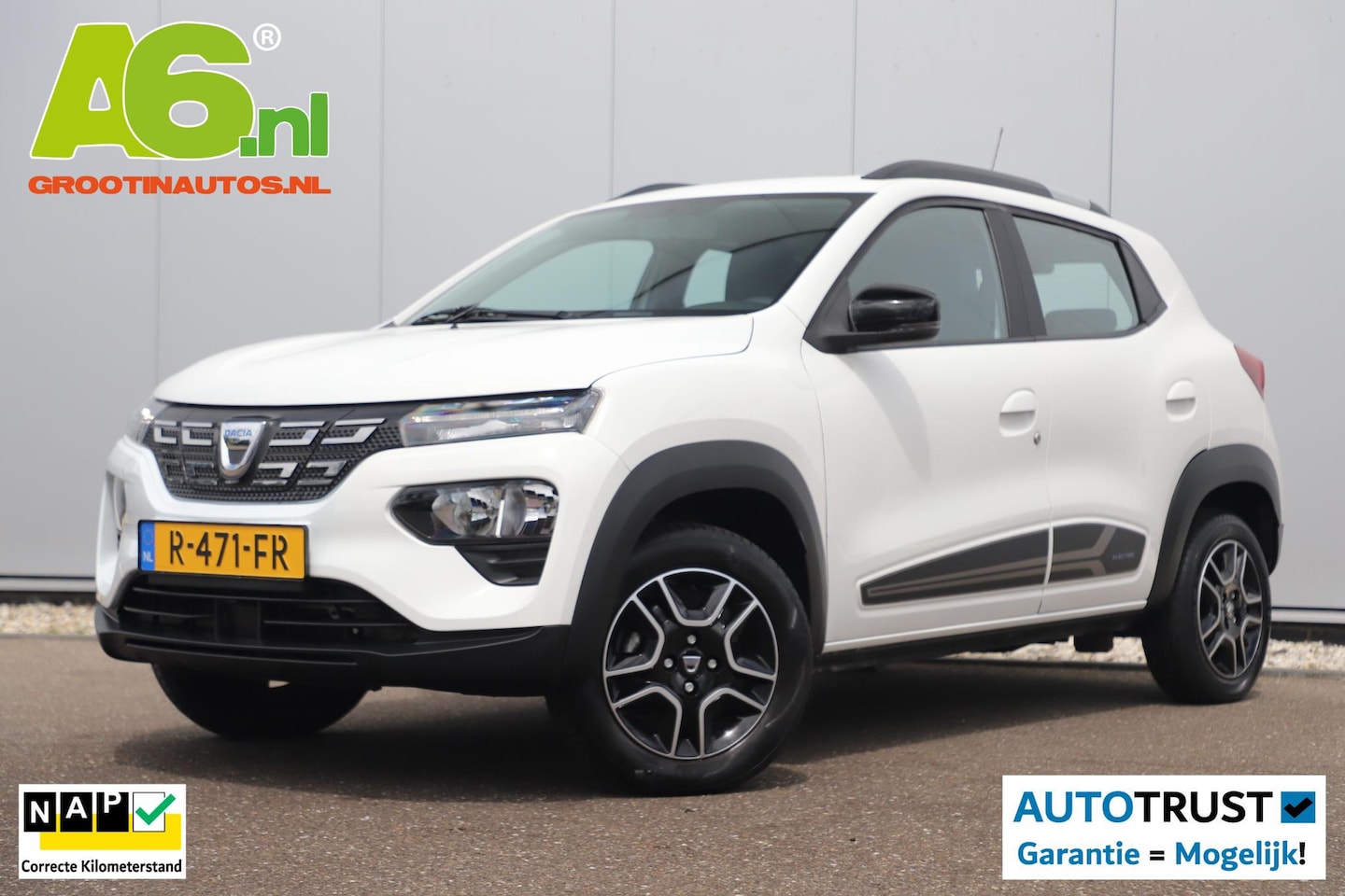 Dacia Spring - Comfort Plus 27 kWh Navigatie Achteruitrijcamera Carplay Android Airco 14 inch - AutoWereld.nl