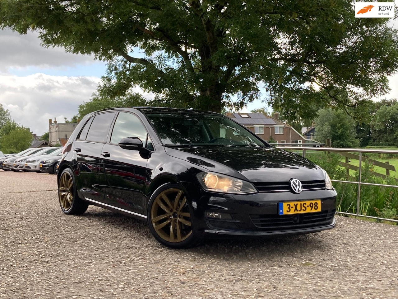 Volkswagen Golf - 1.2 TSI Highline | DSG + ACC + Navi Nu € 9.975,-!!! - AutoWereld.nl