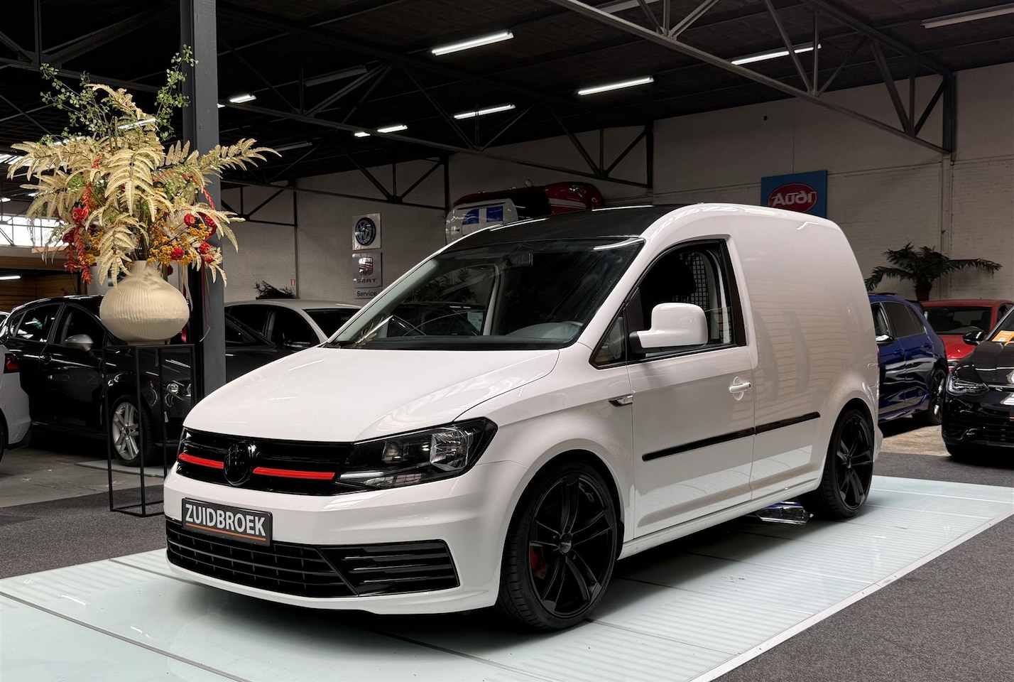 Volkswagen Caddy - 2.0 TDI Leer NL-auto Cruise Carplay - AutoWereld.nl