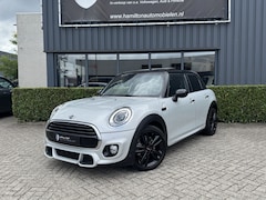 MINI Cooper - 1.5 136pk Aut. Chili Serious Business John Cooper Works pakket Panoramadak Navi 96dkm