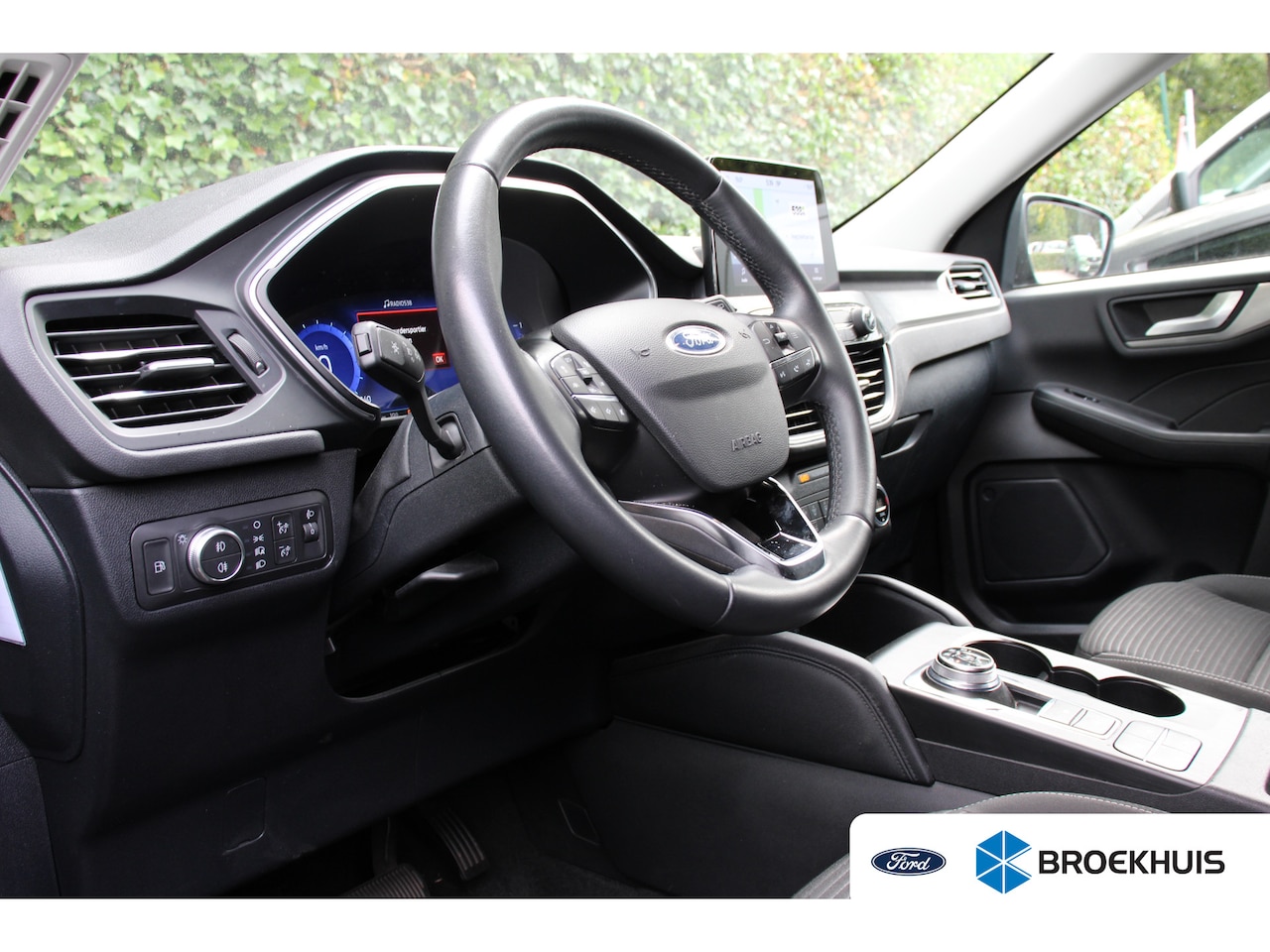 Ford Kuga - 2.5 PHEV TITANIUM | DEALER OH! | PANO DAK | STOELVERWARMING | ADAPTIVE CRUISE | TREKHAAK | - AutoWereld.nl