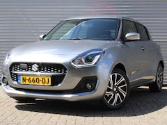 Suzuki Swift - 1.2 Style Smart Hybrid | Adaptive Cruise | Stoelverwarming | Navigatie | Full-LED | Parkee