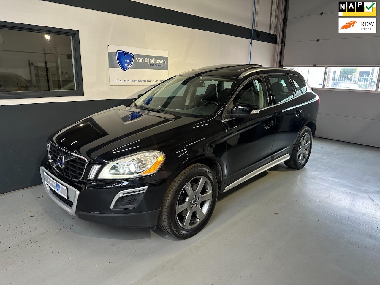 Volvo XC60 - 2.0 D4 Summum EXPORTPRIJS - AutoWereld.nl