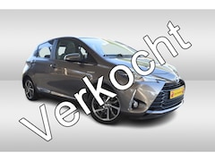 Toyota Yaris - 1.5 Hybrid Premium | NL Auto | Panoramadak | Cruise C. | Navi