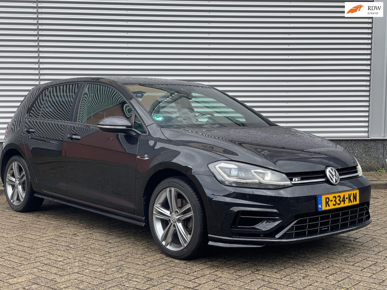 Volkswagen Golf - 2.0 TDI R-Line 2X DSG Virtual | CarPlay - AutoWereld.nl