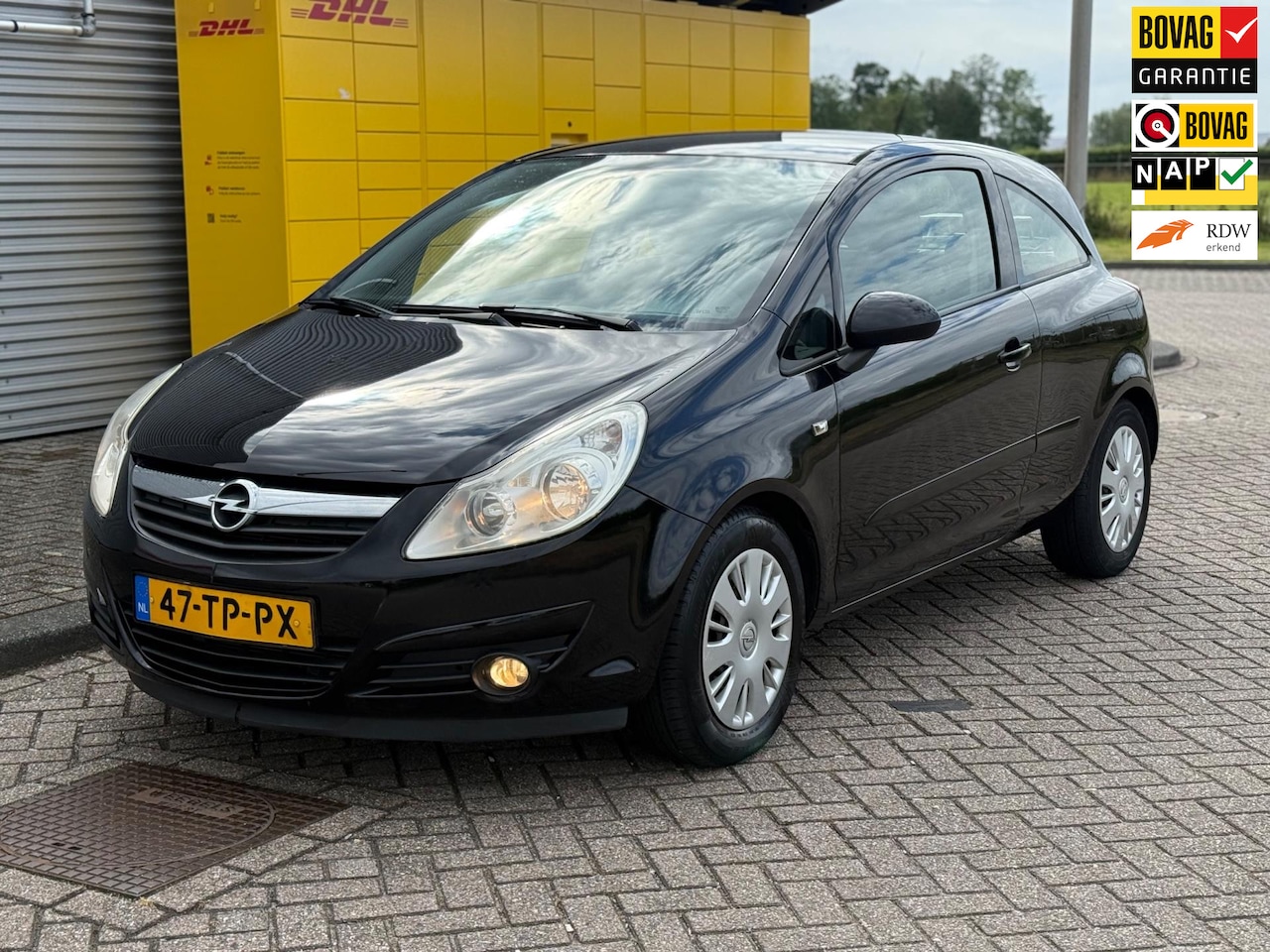 Opel Corsa - 1.2 16V Enjoy AIRCO Automaat Stoel+Stuurverwarming - AutoWereld.nl