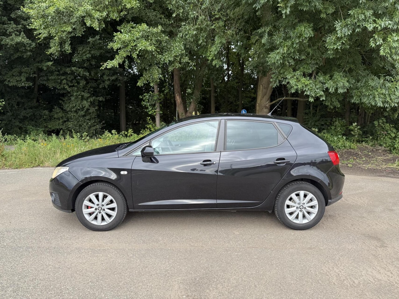 SEAT Ibiza - 1.4 5-deurs Zwart Airco Cruise Aux Elek pakket - AutoWereld.nl