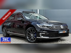 Volkswagen Passat - 1.4 TSI GTE Highline Pano.dak/Viritual/LED