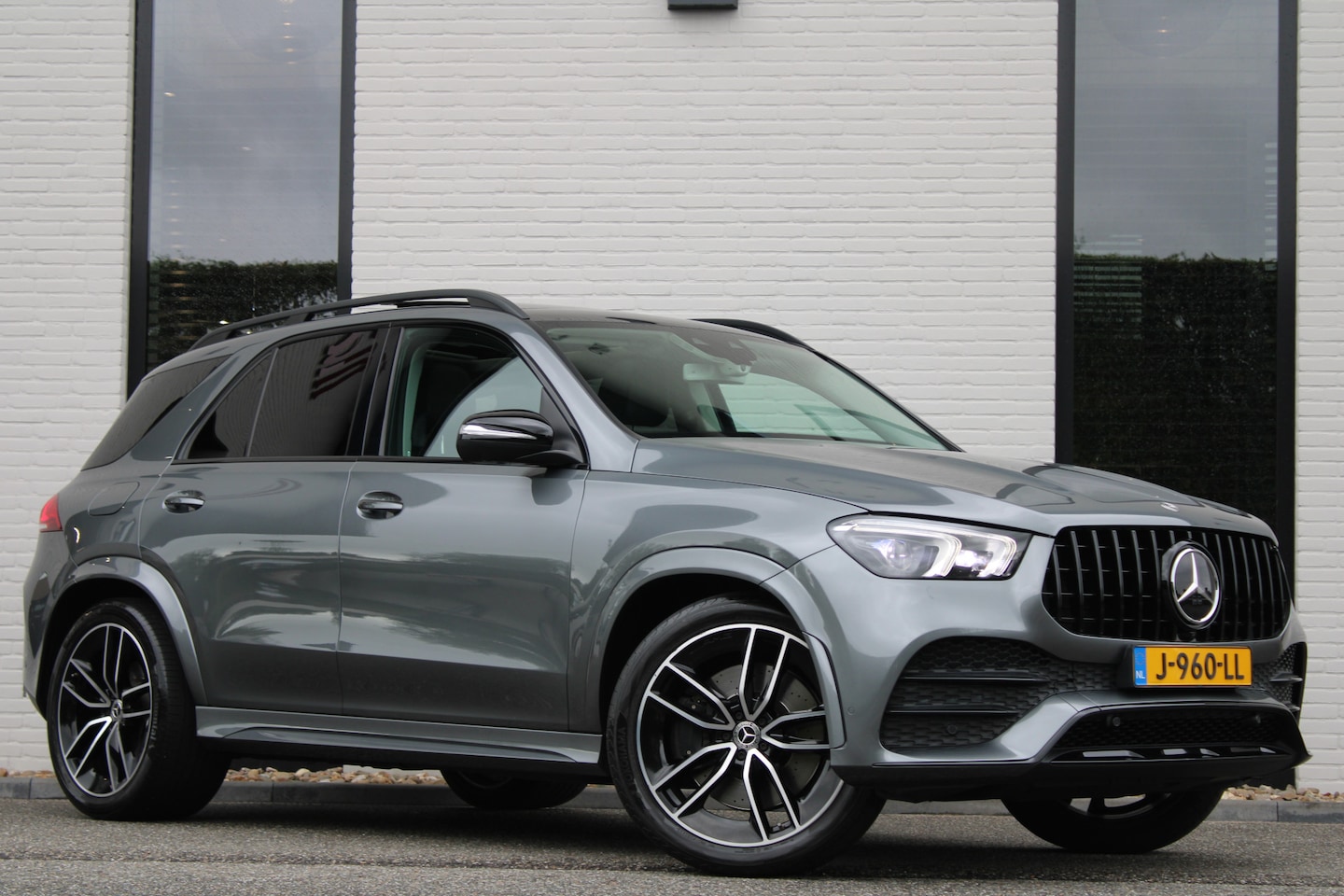 Mercedes-Benz GLE-Klasse - 450 4MATIC / AMG / Panorama / Nightpakket / Burmester / 62.000KM / Vol Opties / NIEUWSTAAT - AutoWereld.nl
