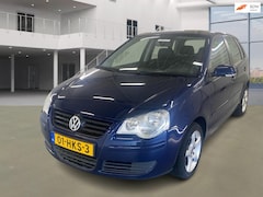 Volkswagen Polo - 1.2-12V Comfortline CRUISE AIRCO 2 X SLEUTELS 5 DEUR