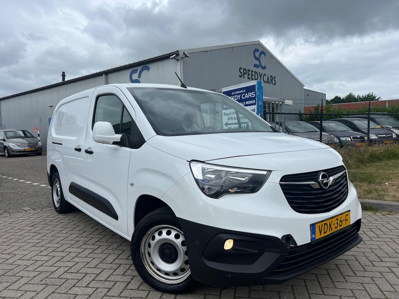 Opel Combo - 1.5D L2H1 Edition 2019 Lang Cruise Airco PDC - AutoWereld.nl