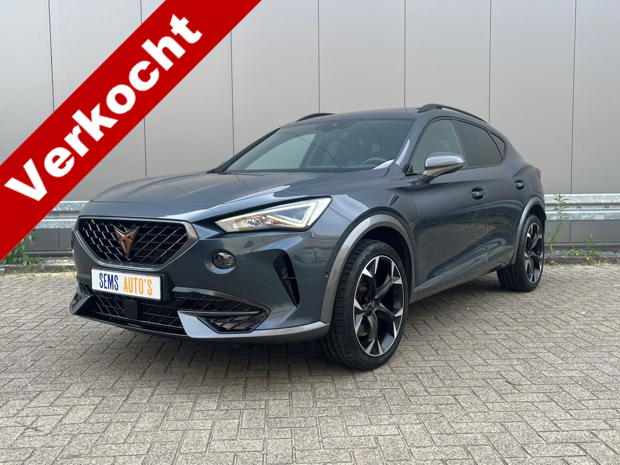 CUPRA Formentor - 2.0 TSI 4DRIVE Pano / Virtual Cockpit / Sfeerverlichting / Stuur Verw. / Key Less - AutoWereld.nl