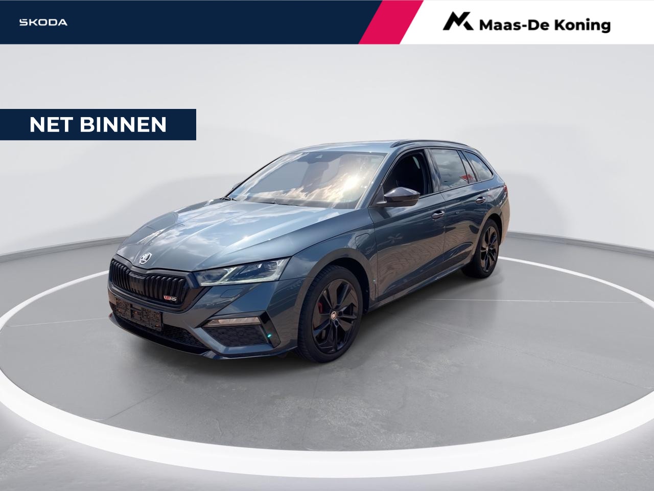 Skoda Octavia Combi - 1.4TSI 180kW/245PK RS iV PHEV DSG · Panoramadak · Camera + Parkeersensoren · Massagefuncti - AutoWereld.nl