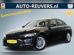BMW 3-serie - 320e / LED / Navi / CarPlay / Cam / Clima